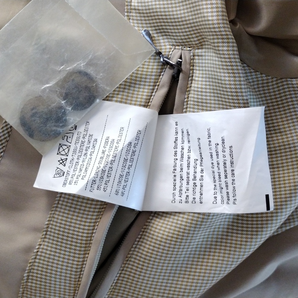 Carroll and Co Beverly Hills tan rain jacket 40 - Picture 12 of 16